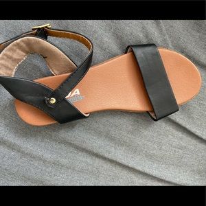 Soda double strap sandal